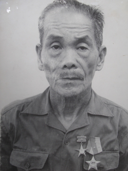 Chân dung Anh hùng Nguyễn Văn Trinh - NGUYEN-VAN-TRINH---29