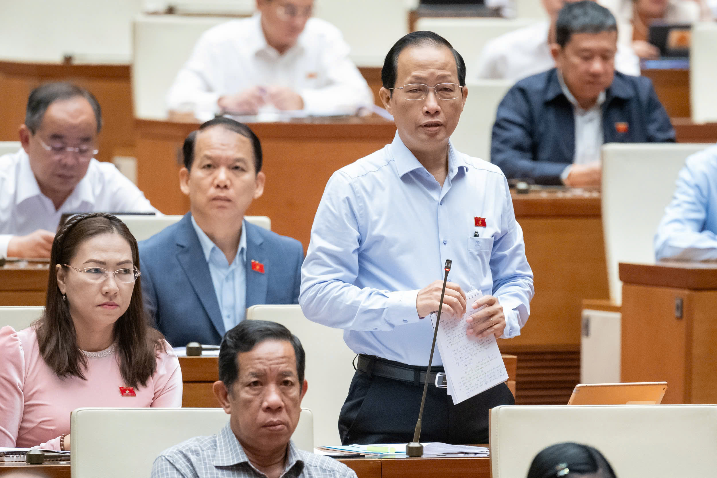 Đại biểu Nguyễn Trúc Sơn: Tiếp tục thực hiện các chính sách tài khóa và tiền tệ linh hoạt để hỗ trợ doanh nghiệp, người dân